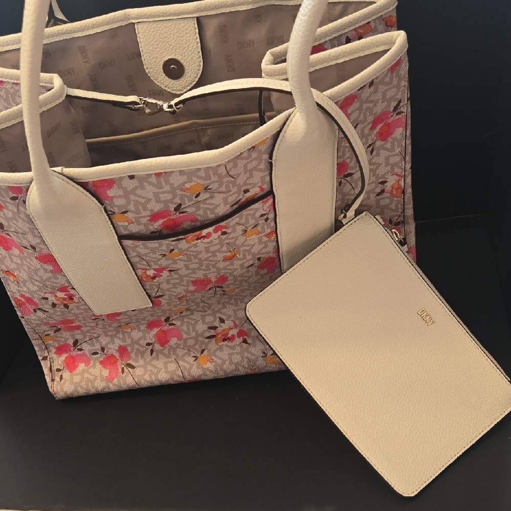 Dkny Grayson Tote With Coordinating Wristlet - image 8